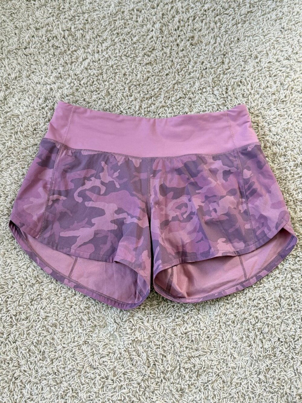 Lululemon Speed Up Shorts 4" Long Purple Pink Camo Size 4 Tall